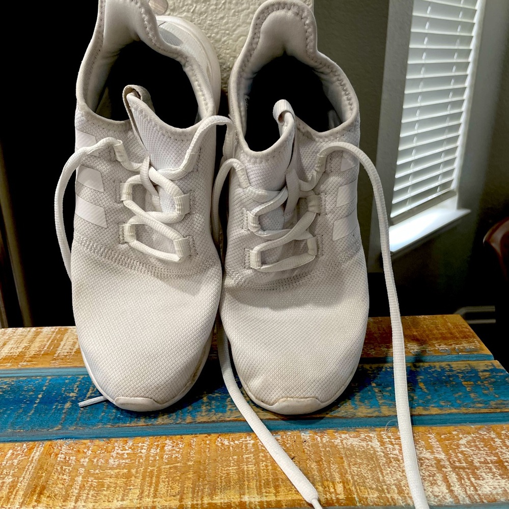 Size 9 1/2, Adidas white